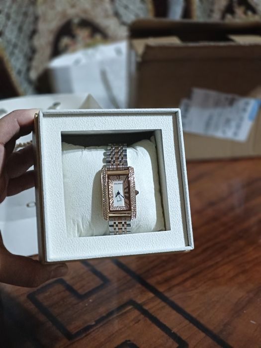 Часы бренда Olipai