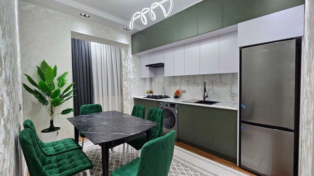 №13110  Новостройке  4-х комнатная квартира