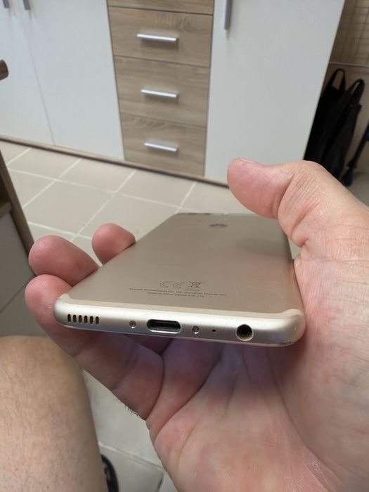 Huawei P10 4/64gb