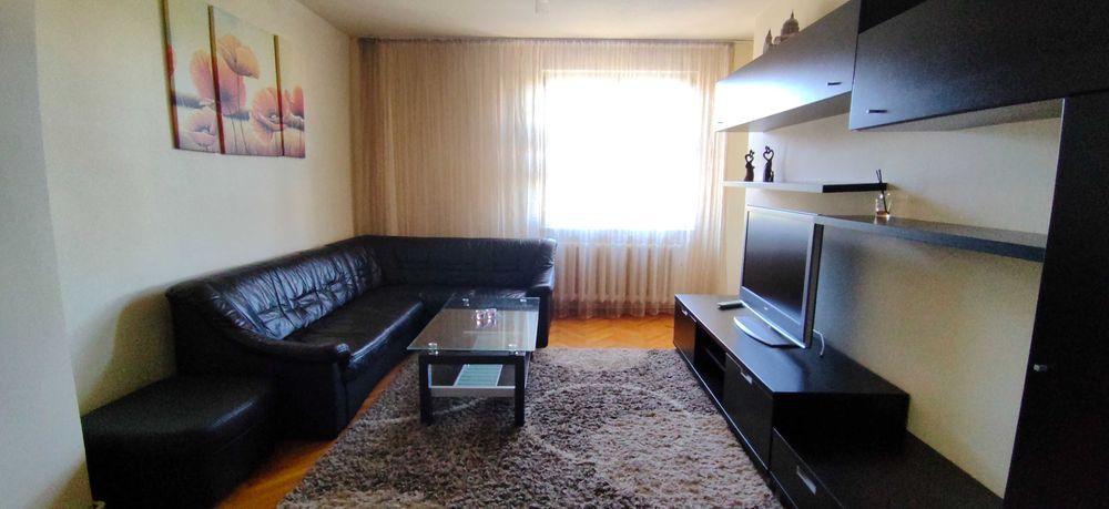 Apartament de inchiriat