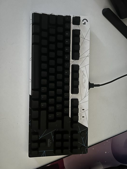 tastatura de gaming logitech g pro x k/da