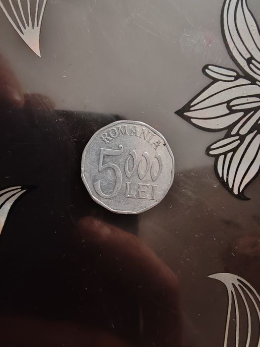 Moneda 5000 lei din 2002