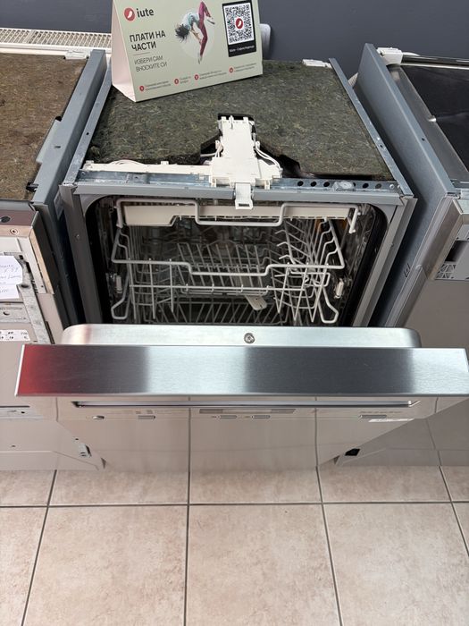Miele G 4722 scu тясна миялна за частично вграждане/Auto open/24 мес гаранция