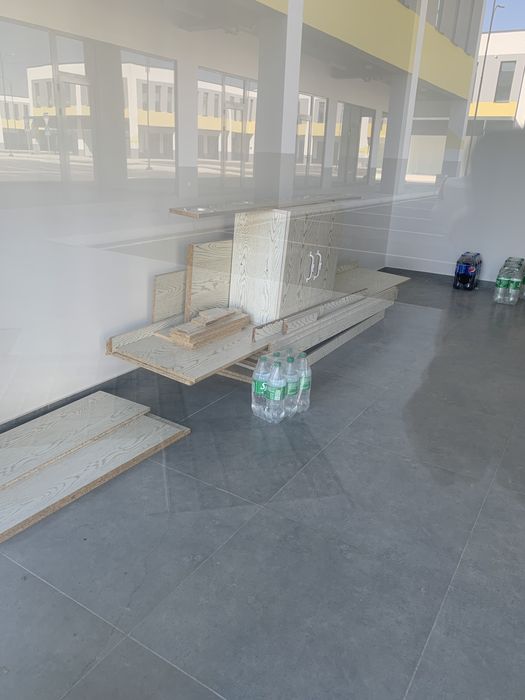 Ассалому алайком. Кийим дукон учун Витрина сотилади