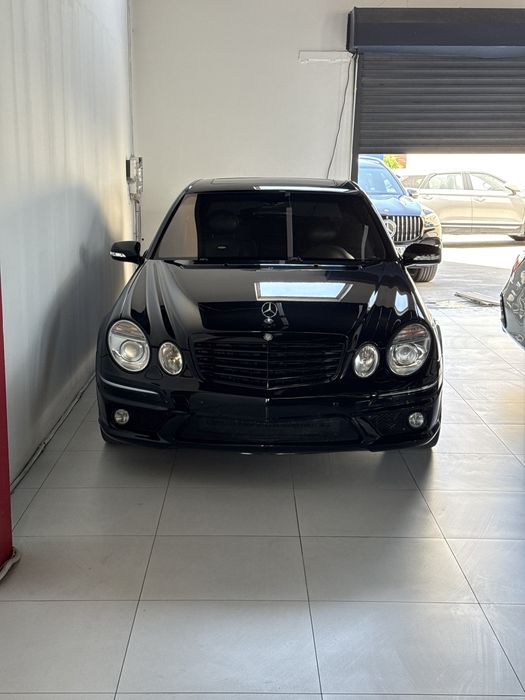 Mercedes 211 e500