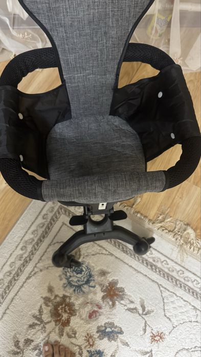 Продам прогулочную коляску новую