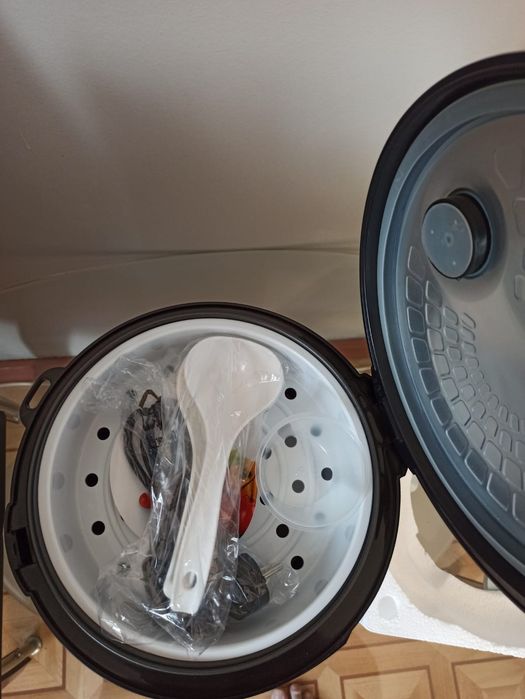 Мультиварка Polaris