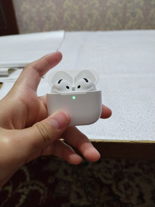 AIR PODS 4 цвет белый