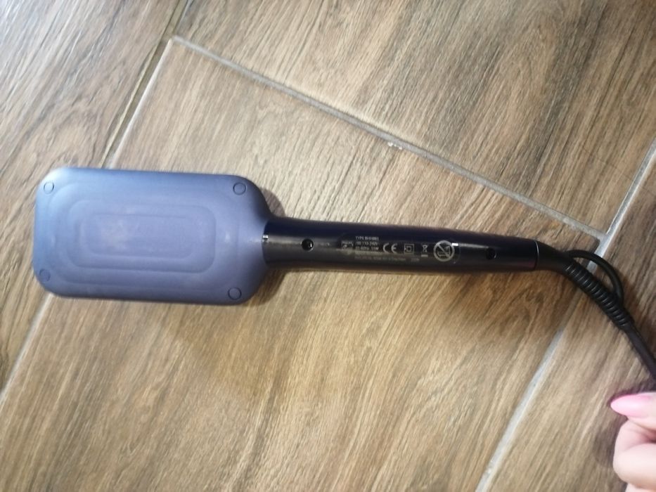 Четка за изправяне