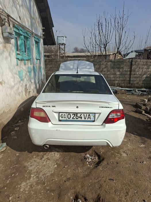 Продаётся nexia2 1.6