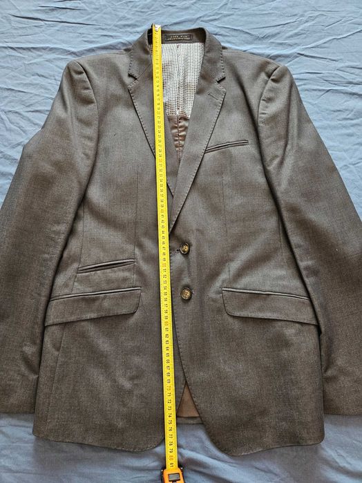 Costum gri Zara Man marimea M stare impecabila