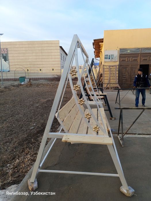 Kachelo ( Xankilchak, Sarinjaq ) sotiladi. Качели Саринжак сотилади со