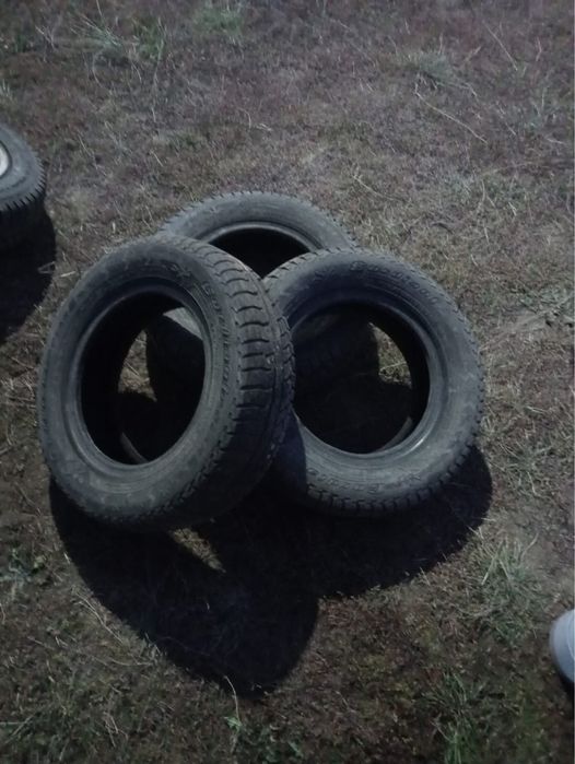 Продам зимний шины Р13 комлекта