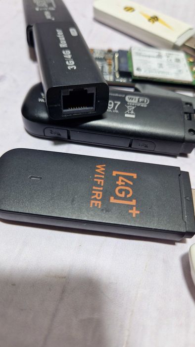 Продам комплект модемов одним лотом