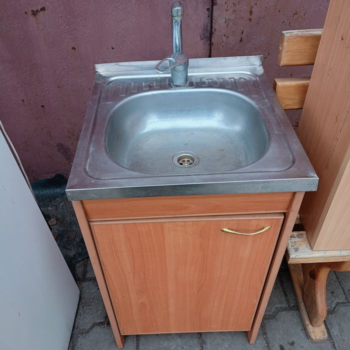 кухонные шкафы и мойку