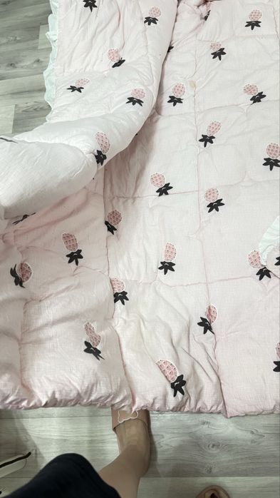 Теплое одеяло в хорошем состоянии