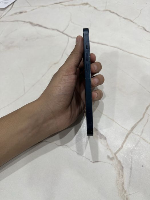 Продам iphone 13