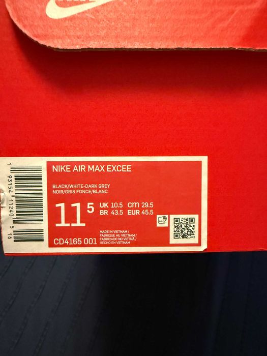 Нови маратонки Nike Air Max Excee CD4165 45.5 (45) - Черни с бяло