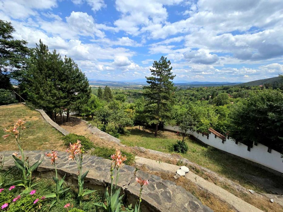 Продава се Къща в Кюстендил, в.з. Юг - 636 кв.м за 1290 €/кв.м - Снимка #4