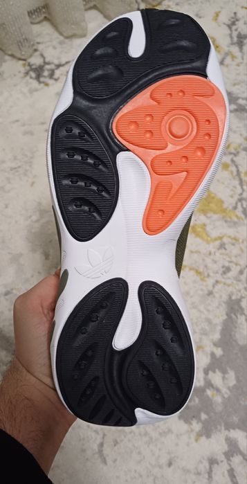 Adidas yengi Vetnammiki