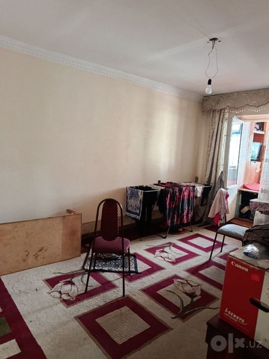 Uy sotiladi, Olmazor tumani, massiv kalonovada 4 etajli gishtli dom