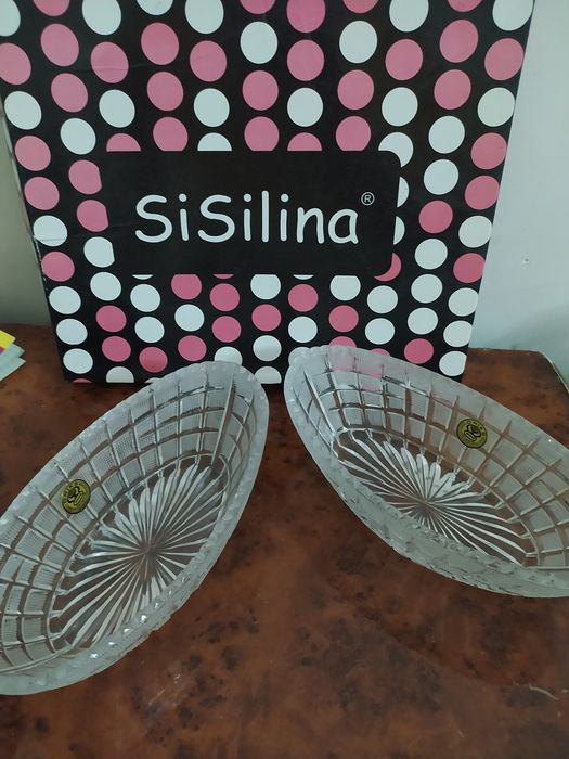 Xrustallar sotiladi orginal holati yengi ishlatilmagan