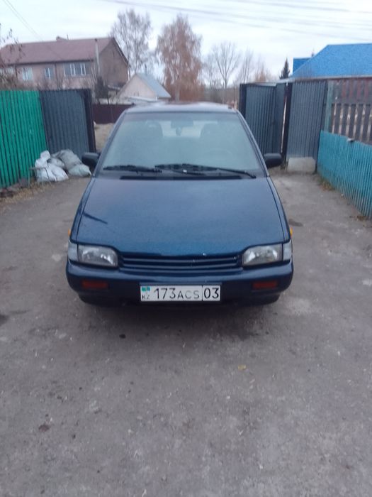 Продам Nissan prairia m11