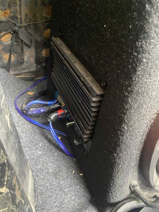 Продам активный сабвуфер Danty