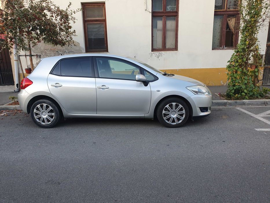 TOYOTA Auris 2010 — imagine 2