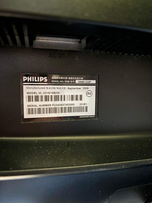 Монитор Philips