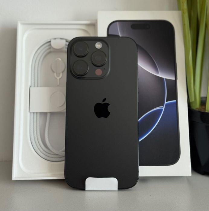 iPhone 16 Pro 256GB Black Titanium