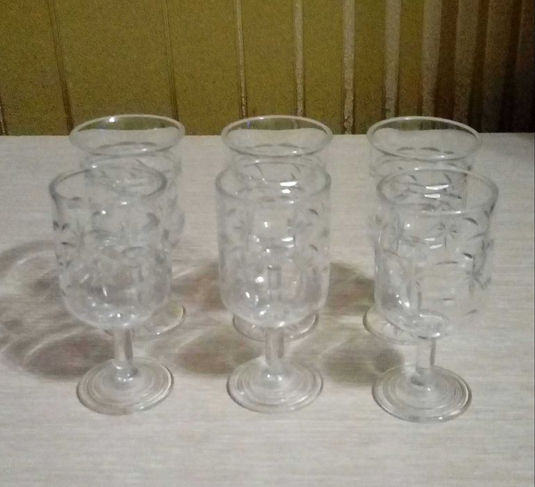 Набор рюмок в отличном состоянии