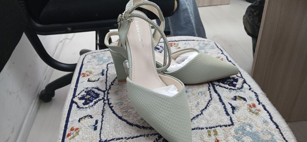 Срочно продам басаножки за 10000тг