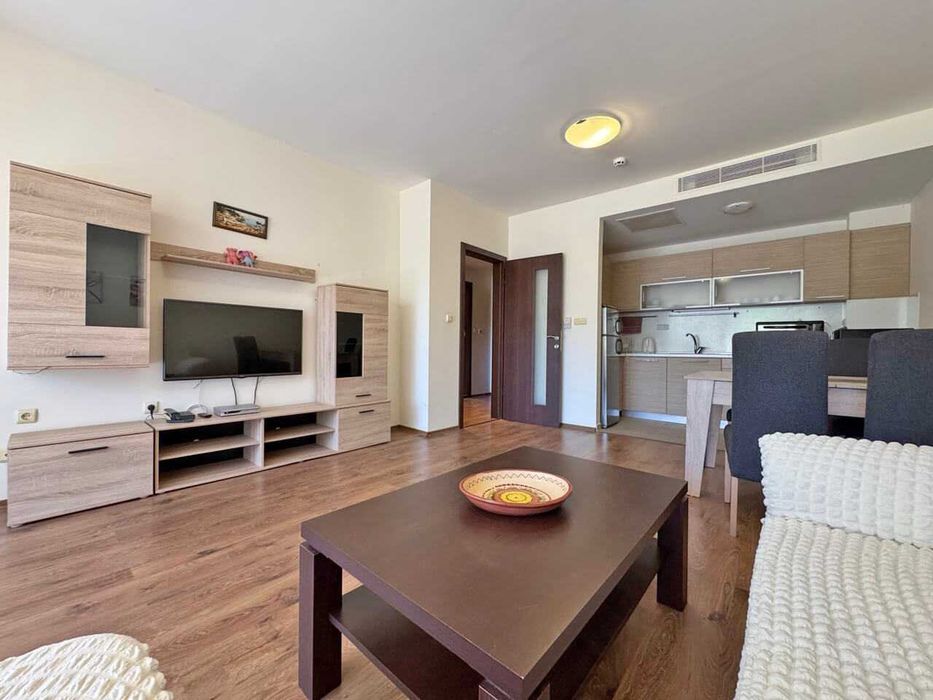 Продава се Двустаен апартамент в к.к. Слънчев бряг - 100 кв.м за 880 €/кв.м - Снимка #2