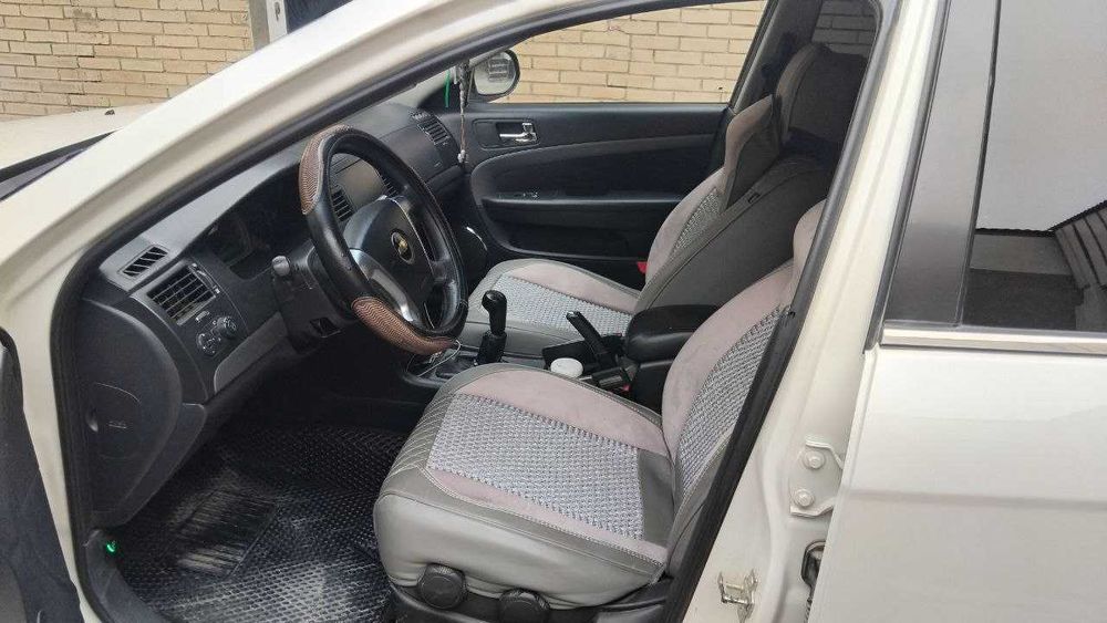 Shevrolet EPICA LS sotiladi 2012-yil