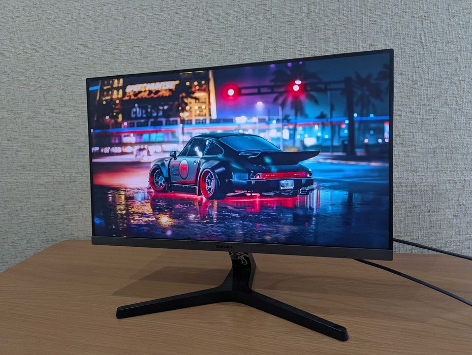 Монитор Samsung 24 IPS