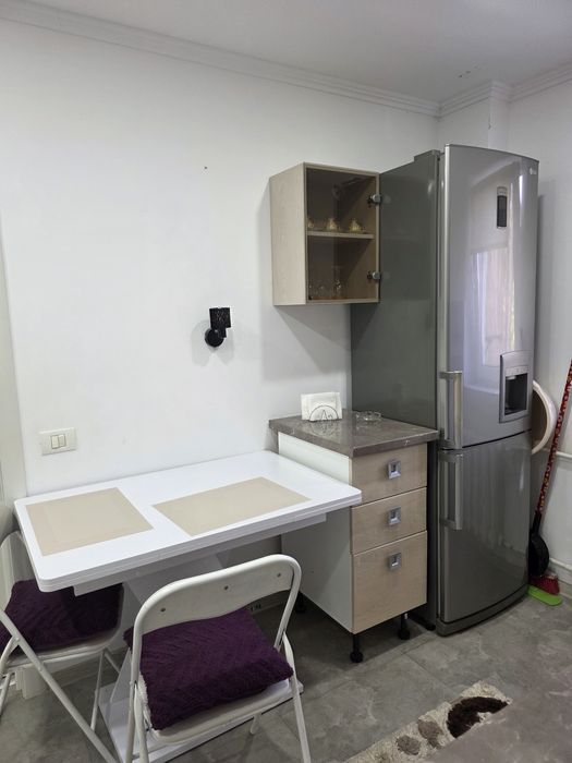 Închiriez garsonieră dublă modernă