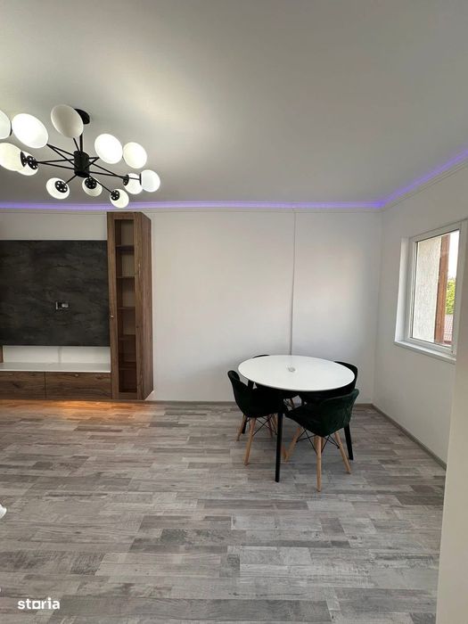 De vanzare apartament tip duplex,3 camere si 2 balcoane, renovat,etj 1
