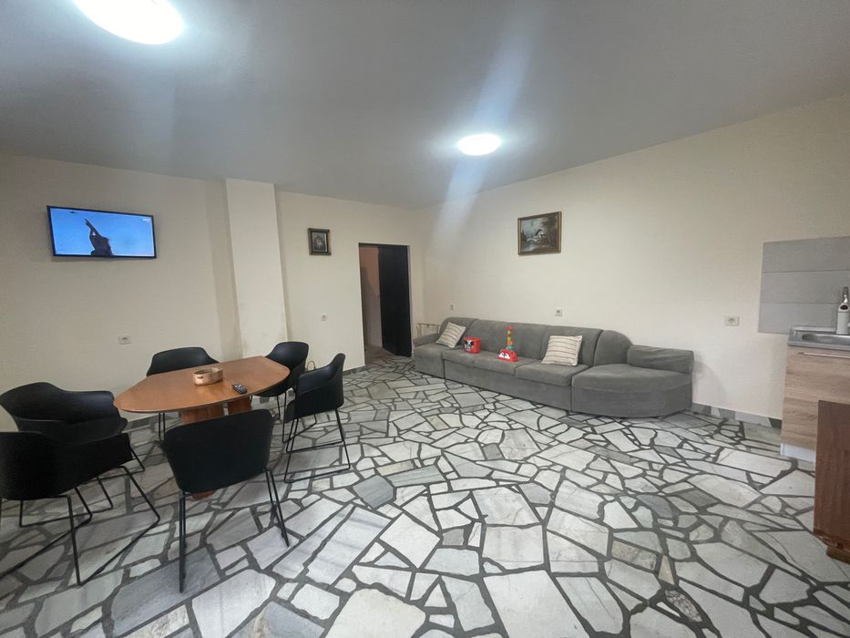 Дава се под наем Магазин в с. Сестримо, Област Пазарджик - 55 кв.м за 199.41 € - Снимка #2