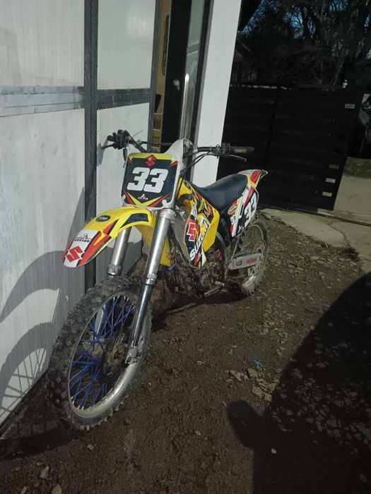 Vand sau schimb suzuki rm 250