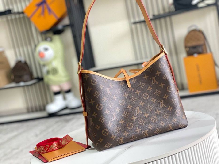 Geanta Louis Vuitton