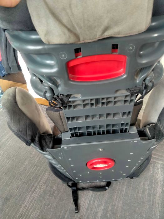 Столче за кола за дете със специални нужди