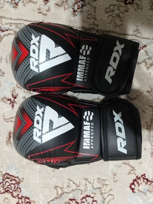 Перчатки RDX бу .