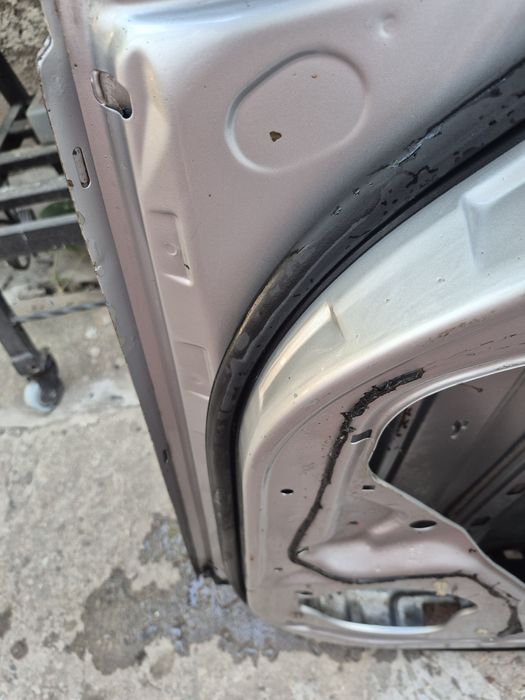 Задние левые двери Mercedes W220