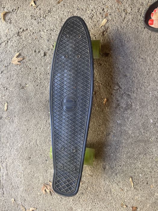 Пени борд налични 2 бр със светещи гуми