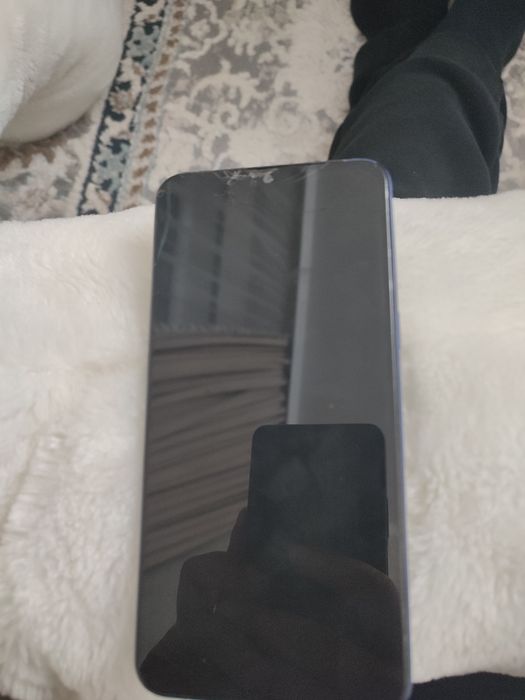 Samsung A10s телефон