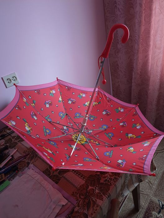 Продаётся детский зонтик