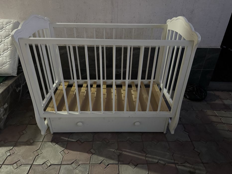 Продам детскую манежку