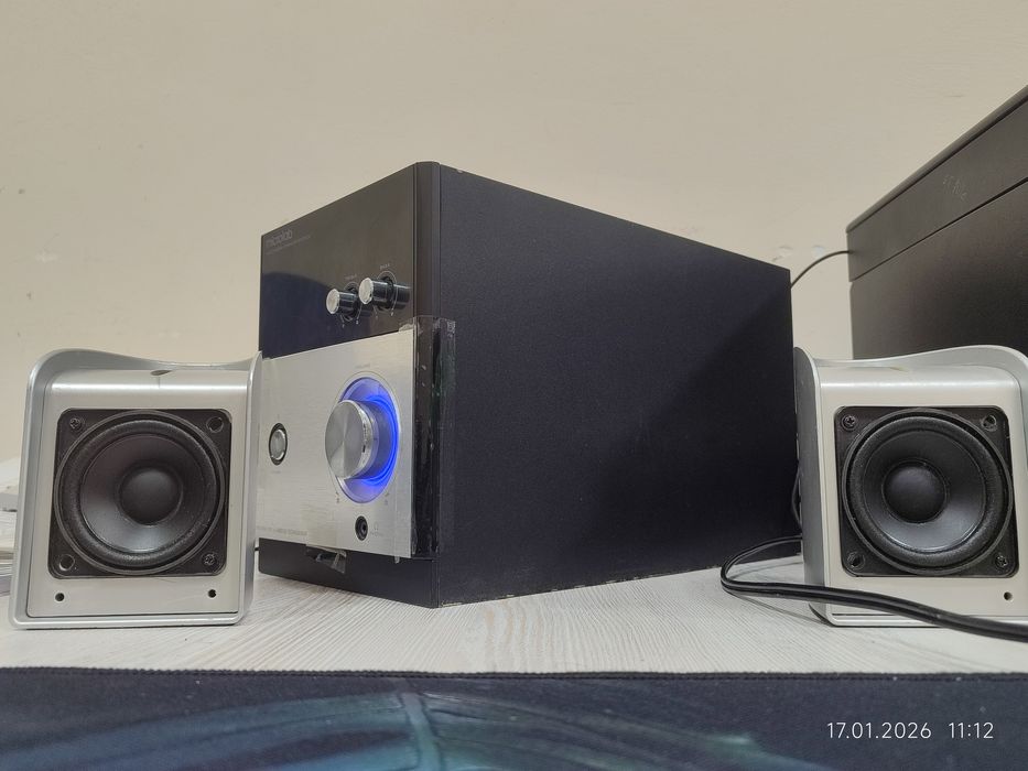 Microlab m880 sotiladi