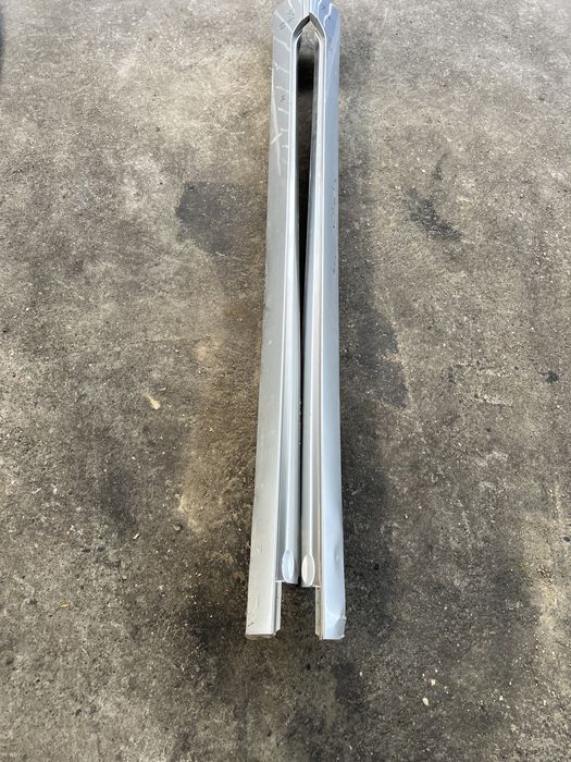 Prag praguri ornament prag vw passat b8 cod culoare LB7W